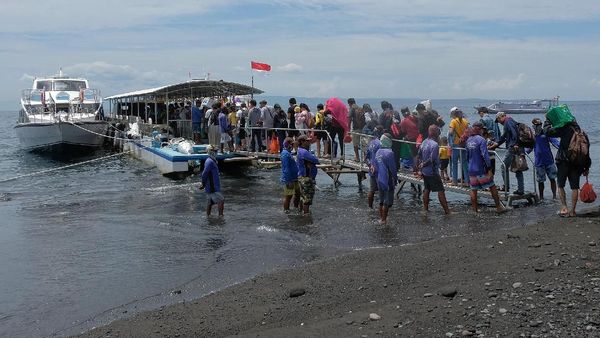 Warga Bali Ramai-ramai Mudik Jelang Hari Raya Galungan