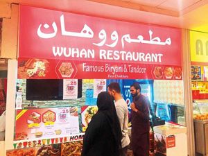 Pakai Nama Wuhan, Restoran Ini Jadi Makin Ramai Dikunjungi Orang