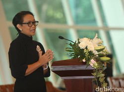 Menlu RI Terbang ke Qatar Hadiri Penandatanganan Perjanjian Damai AS-Taliban