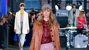 10 Koleksi Busana Coach di New York Fashion Week 2020