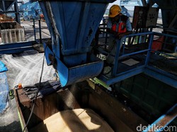 Pengusaha Minta Pemerintah Kaji Lagi Aturan Impor Gula