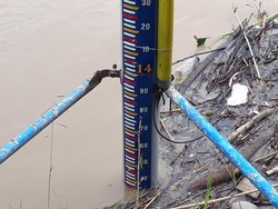 Debit Air Sungai Bengawan Solo di Bojonegoro Naik