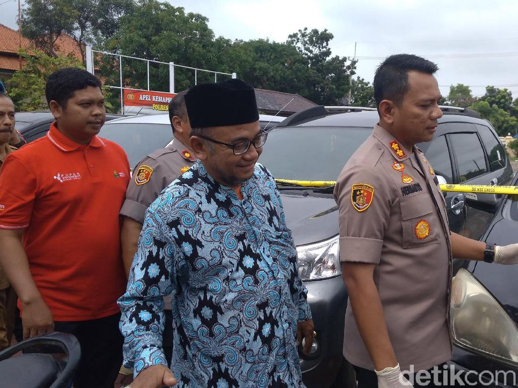 Komplotan Penipu Bawa Kabur Mobil Wakil Ketua MUI Indramayu Komplotan Penipu Bawa Kabur Mobil Wakil Ketua MUI Indramayu