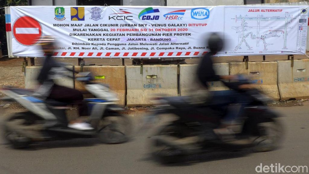 Ada Proyek KCIC, Jalan Galaxy-Cikunir Raya Bekasi Ditutup Ada Proyek KCIC, Jalan Galaxy-Cikunir Raya Bekasi Ditutup