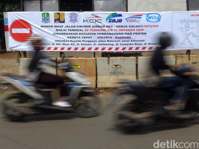 Ada Proyek KCIC, Jalan Galaxy-Cikunir Raya Bekasi Ditutup