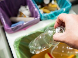 Kirim Barang Bekas dan Ikut Serta Jaga Lingkungan Bareng Grab