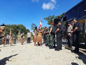 Panglima TNI Terima Lahan Suku di Timika untuk Bangun Makogabwilhan III