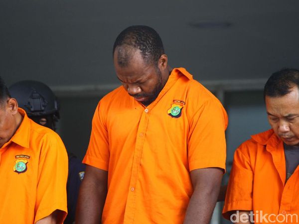 Aksi Sulap WNA Kamerun Bisa Gandakan Dolar Berakhir di Penjara