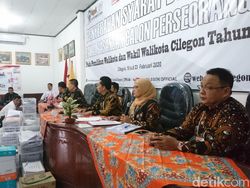 Balon Perseorangan Walkot-Wawali Serahkan Syarat Dukungan ke KPU Cilegon
