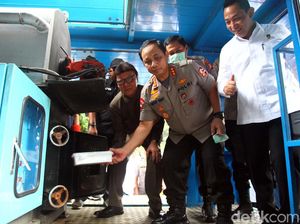 MenPAN-RB Hadiri Pemusnahan Narkoba di Polda Metro