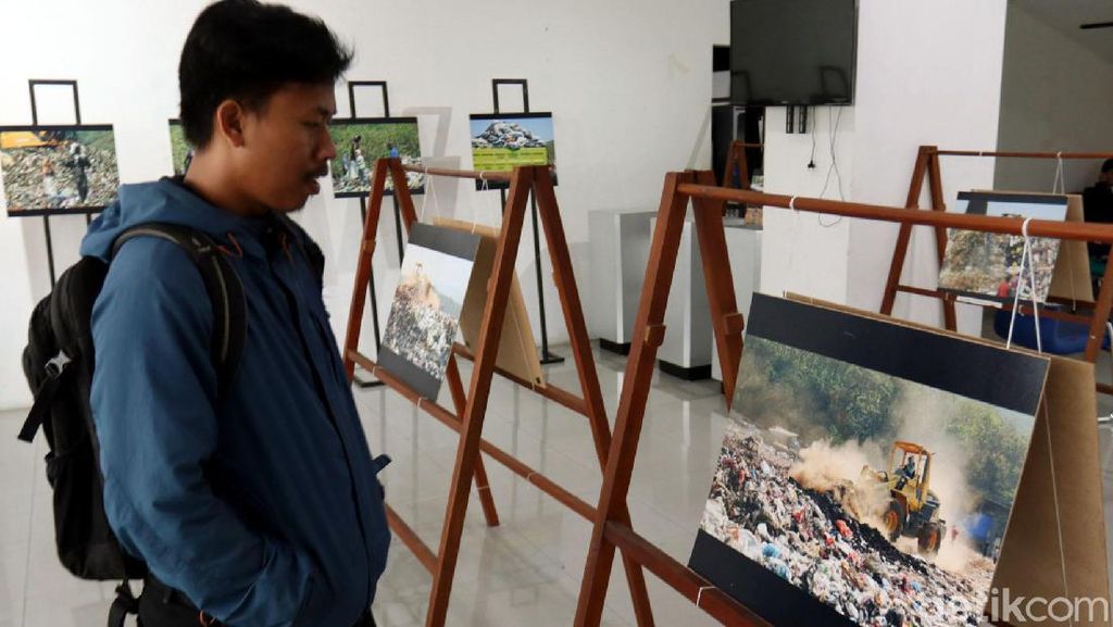 Melihat Penanggulangan Sampah dalam Bingkai Fotografi Melihat Penanggulangan Sampah dalam Bingkai Fotografi