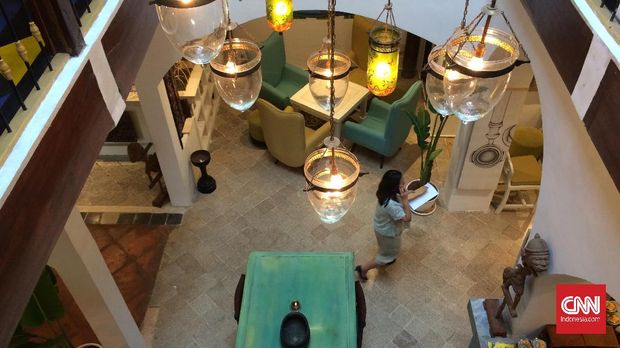 Menyeruput Kopi dan Melahap Sajian Tradisional Kawisari