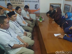 Balon Independen Toha-Ade Setor Persyaratan Pilbup Cianjur