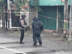 Bungkusan Rangkaian Kabel Diduga Bom di Brebes Akhirnya Diledakkan