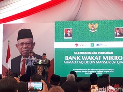 Resmikan Bank Wakaf Mikro, Maruf Harap Ponpes Tak Hanya Lahirkan Kiai