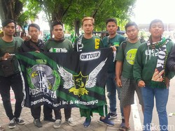 Perjuangan Bonek Luar Surabaya-Sidoarjo Demi Nonton Persebaya Vs Persija