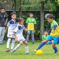 Ini Alasan Ivy Batuta Support Hobi Putrinya Main Sepak Bola