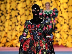 BDSM Jadi Inspirasi Tren Busana 2020 di London Fashion Week