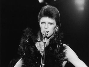 Chord Gitar & Lirik Lagu-lagu Lawas David Bowie Chord Gitar & Lirik Lagu-lagu Lawas David Bowie