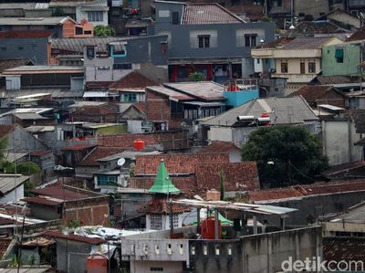 Melihat Kepadatan Kota Bandung dari Teras Cihampelas