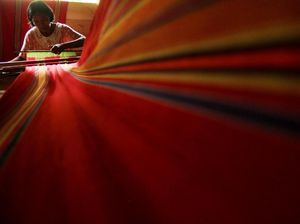 Terpukau Indahnya Kain Tenun Mamasa