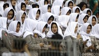 Seperti diketahui, Polda Jawa Timur melakukan pengamanan ketat di Final Piala Gubernur Jatim. Sebanyak 5.704 personel gabungan diturunkan menjaga Gelora Delta.
