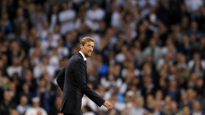 LONDON, ENGLAND - MAY 14: Peter Crouch, ex Tottenham Hotspur player walks out onto the pitch during the closing ceremony after the Premier League match between Tottenham Hotspur and Manchester United at White Hart Lane on May 14, 2017 in London, England. Tottenham Hotspur are playing their last ever home match at White Hart Lane after their 112 year stay at the stadium. Spurs will play at Wembley Stadium next season with a move to a newly built stadium for the 2018-19 campaign. (Photo by Richard Heathcote/Getty Images)