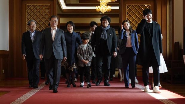 Undang Bong Joon-ho, Presiden Korsel Puji Parasite