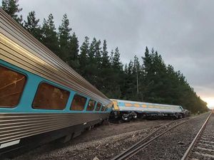 Kereta Anjlok di Melbourne, 2 Orang Tewas