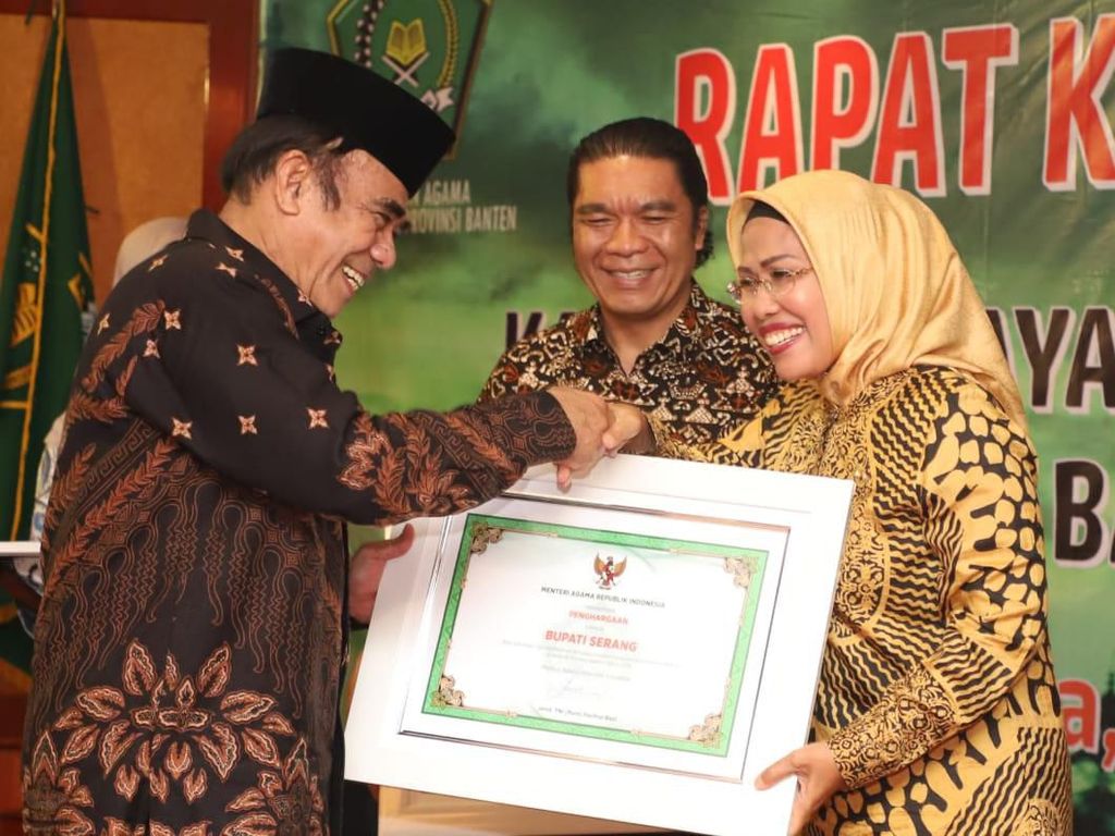 Banyak Program Keagamaan, Pemkab Serang Raih Penghargaan dari Kemenag Banyak Program Keagamaan, Pemkab Serang Raih Penghargaan dari Kemenag