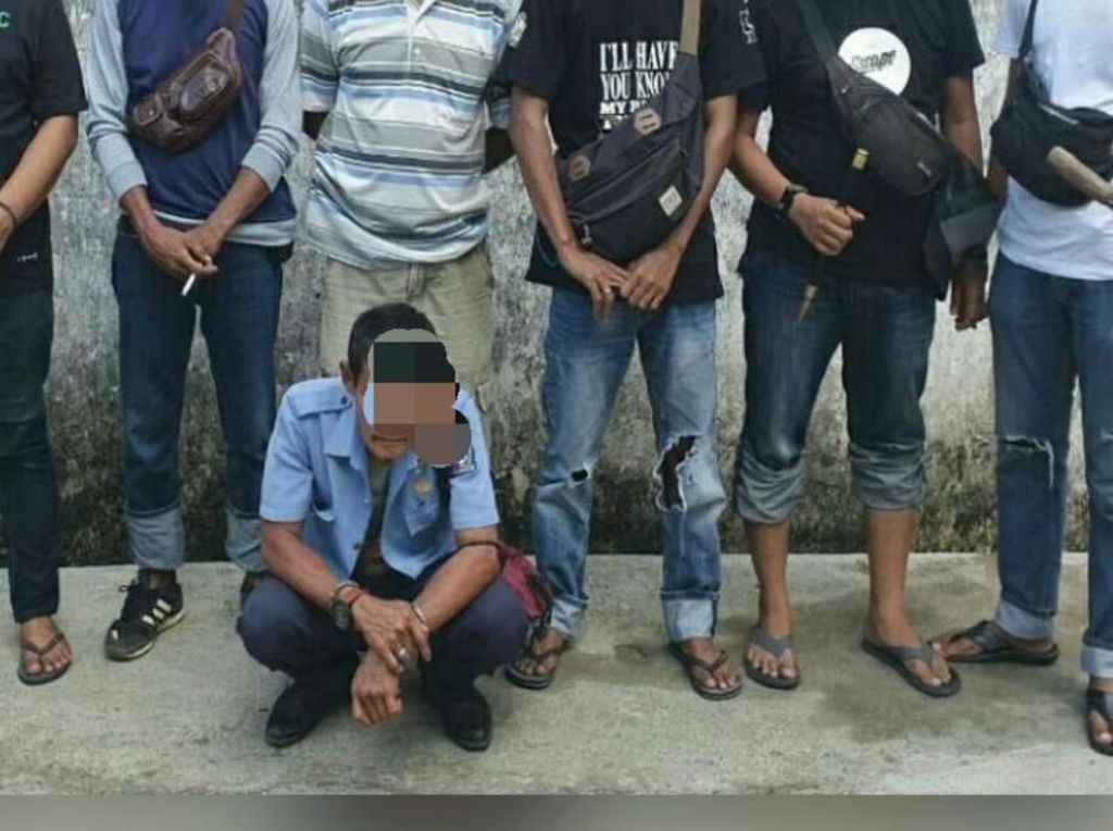 Tilap Setoran Pelanggan Rp 20 Juta, Kepala Unit PDAM di Bone Ditangkap Tilap Setoran Pelanggan Rp 20 Juta, Kepala Unit PDAM di Bone Ditangkap