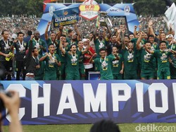 Video Euforia Persebaya Usai Tekuk Persija, Rebut Piala Gubernur Jatim