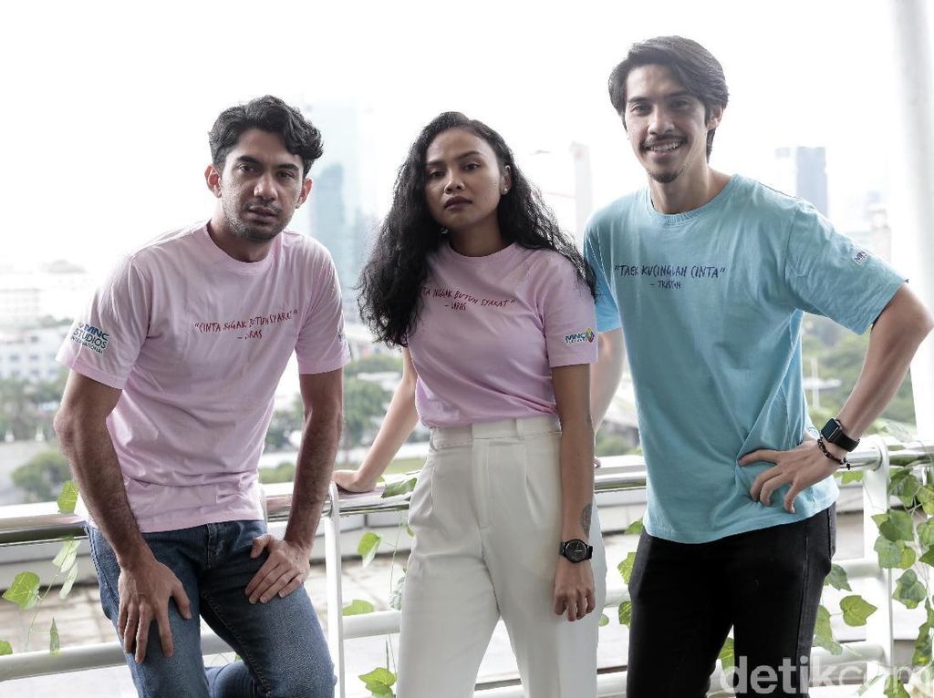 Toko Barang Mantan Bikin Reza Rahadian Tiba-tiba Ingat Mantan Pacar Toko Barang Mantan Bikin Reza Rahadian Tiba-tiba Ingat Mantan Pacar