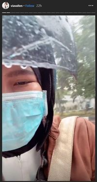 Pilih Naik Motor Meski Basah Kuyup Kehujanan, Via Vallen: Anti Macet