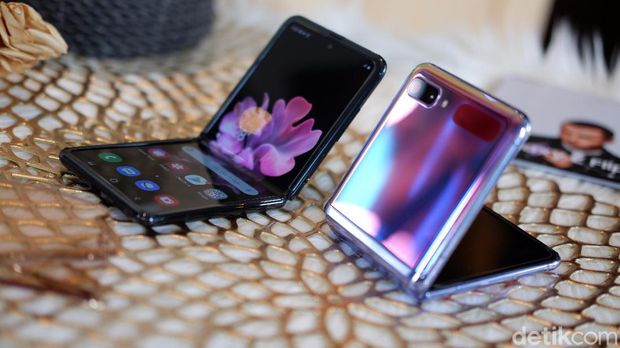 Galaxy Z Flip Galaxy Z Flip