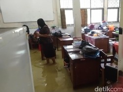 SMPN 34 Semarang Kebanjiran Lagi, Ujian Praktik Kelas 9 Ditunda