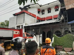 Kebakaran Melanda Mess Karyawan The House of Raminten Yogya