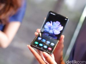Jajal Kecanggihan Galaxy Z Flip Jajal Kecanggihan Galaxy Z Flip