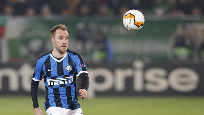 Inter Milans Christian Eriksen controls the ball during an Europa League, round of 32, first leg, soccer match between PFC Ludogorets Razgrad and Inter Milan at Huvepharma Arena in Razgrad, Bulgaria, Thursday, Feb. 20, 2020. (AP Photo/Vadim Ghirda)
