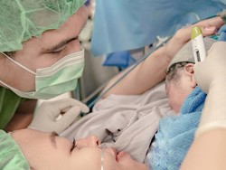 Bahagianya Tantri Kotak Lahirkan Anak Kedua