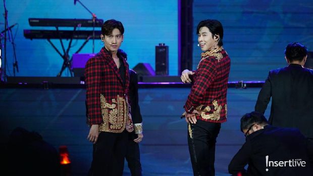 TVXQ di Korean Wave In Love
