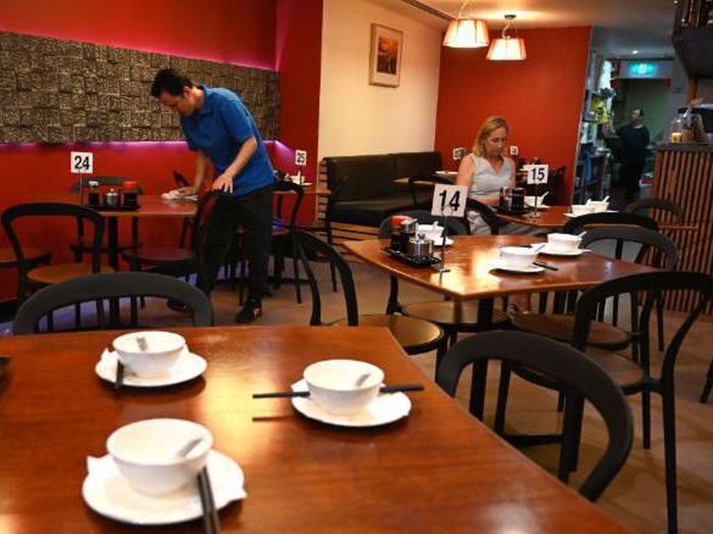 1,5 Juta Pegawai Hotel dan Restoran Waswas Menanti PHK 1,5 Juta Pegawai Hotel dan Restoran Waswas Menanti PHK