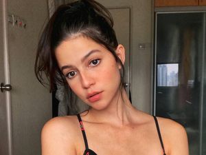 7 Gaya Juria Hartmans, Model Cantik Diisukan Akan Dilamar Gading Marten 7 Gaya Juria Hartmans, Model Cantik Diisukan Akan Dilamar Gading Marten