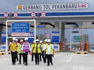 Ke Riau, Jokowi Cek Progres Tol Pekanbaru-Dumai Ke Riau, Jokowi Cek Progres Tol Pekanbaru-Dumai
