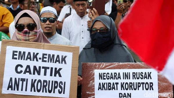 Heboh! Pasukan Macan Tipsi Ramaikan Aksi 212