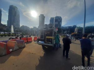 Massa Pro-Omnibus Law Sempat Bertemu Massa Aksi 212, Begini Jadinya Massa Pro-Omnibus Law Sempat Bertemu Massa Aksi 212, Begini Jadinya