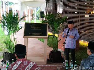 Jusuf Kalla Resmikan Musala di Hutan Kota GBK