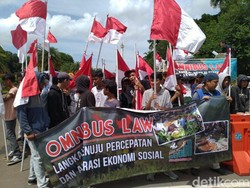 Tak Hanya 212, Massa Dukung Omnibus Law Juga Gelar Aksi di Monas Siang Ini