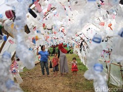 Kisah Kampung Adat Cirendeu dan Tragedi Kuburan Massal Pemulung