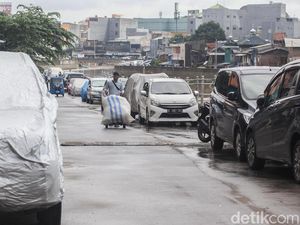 Dishub DKI Juga Kaji Sanksi Pemilik Mobil Tak Punya Garasi Dishub DKI Juga Kaji Sanksi Pemilik Mobil Tak Punya Garasi